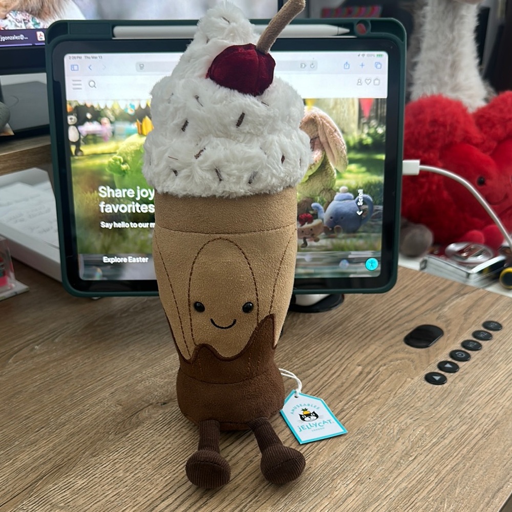 Jellycat Amuseables Chocolate Milkshake 🥛 🍫 🍨